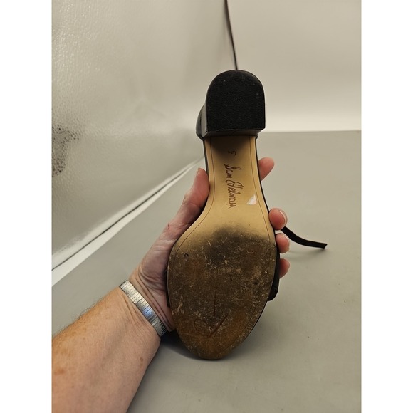 Sam Edelman Odila Block Heel Scalloped Sandals Black Suede US 6.5M - Picture 4 of 7